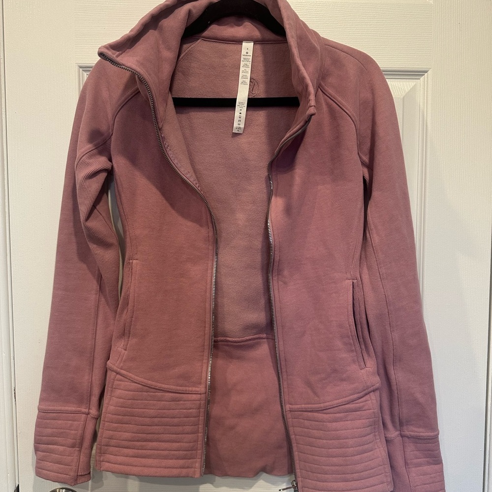 Lululemon Radiant Jacket II in Spanish Rose | Size 4 EUC Like New | Retail $118 - Picture 11 of 17